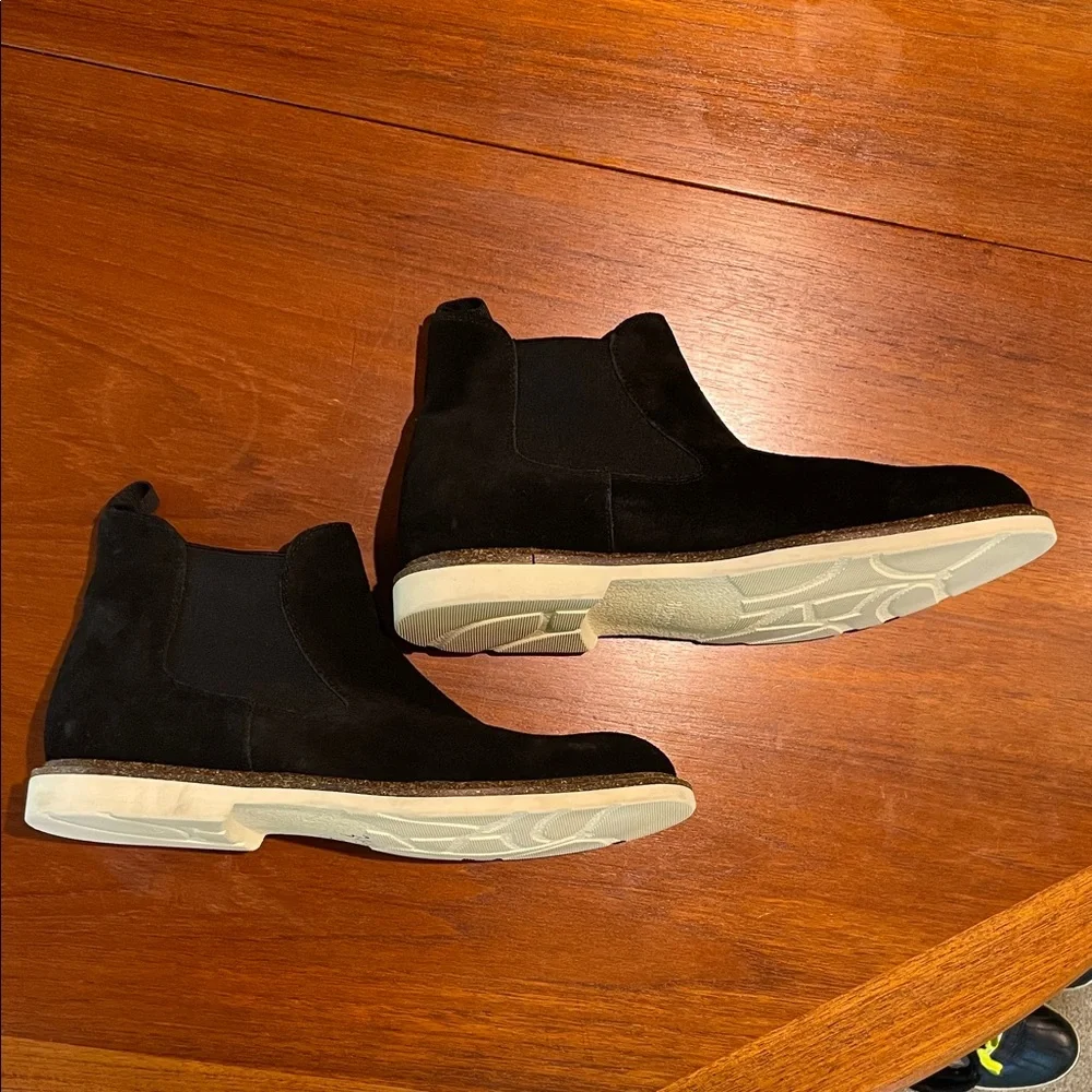 Blondo Black Suede Chukka Chelsea Boots